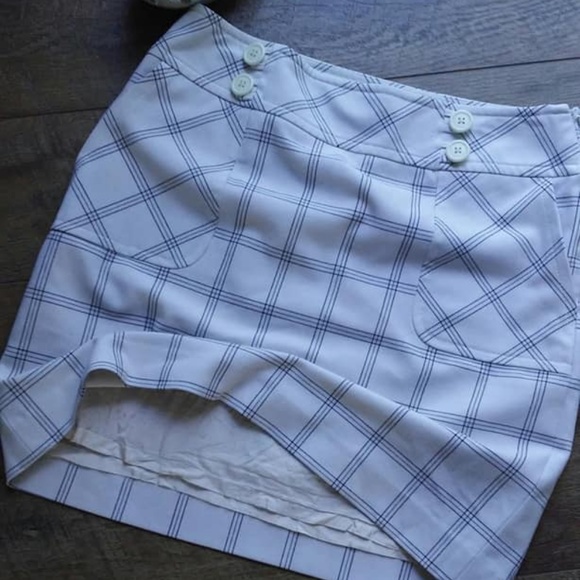 Ann Taylor Loft Patterned Skirt with Side Zipper - Picture 4 of 5